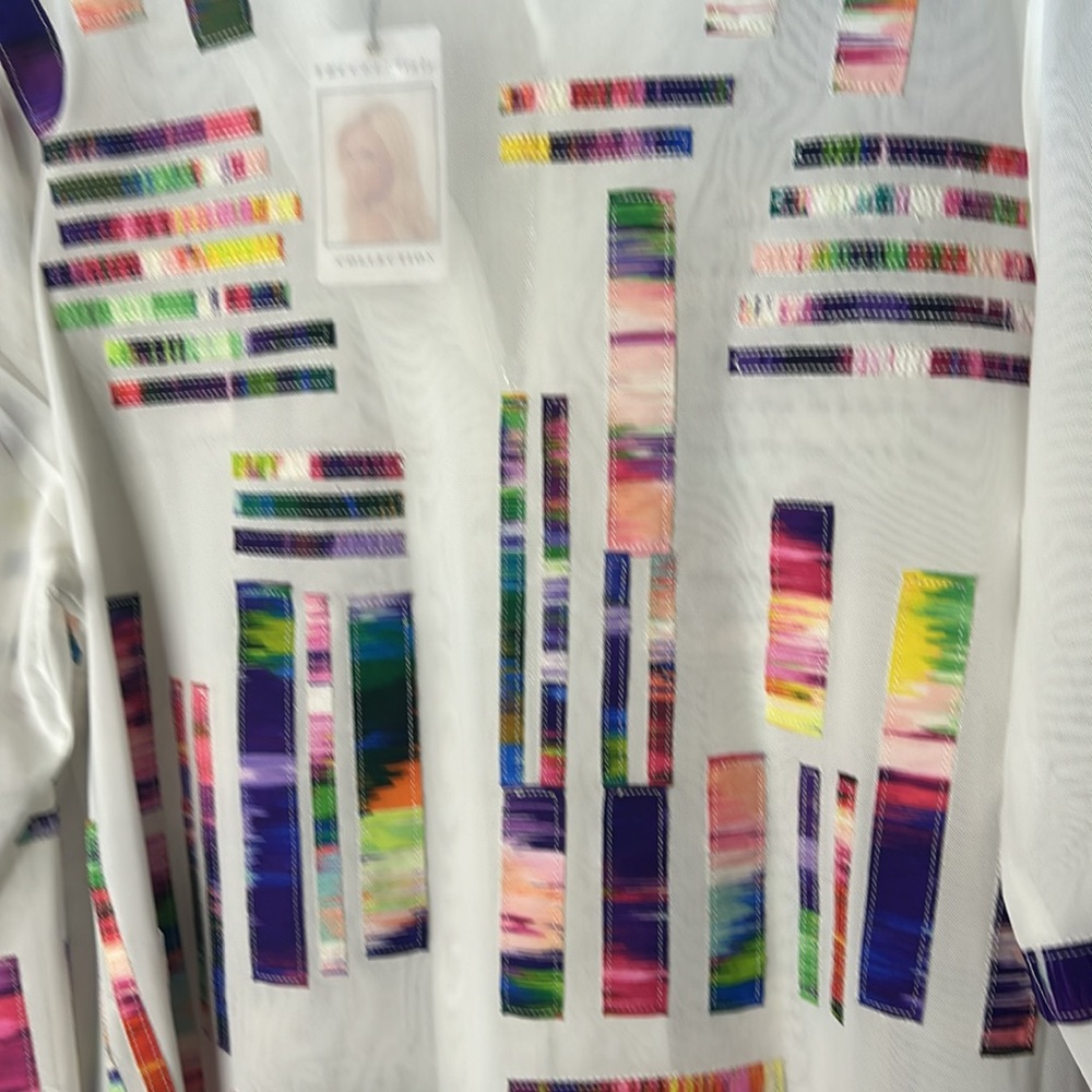 Colorful Geometric Patterned Jacket - Picture 3 of 3